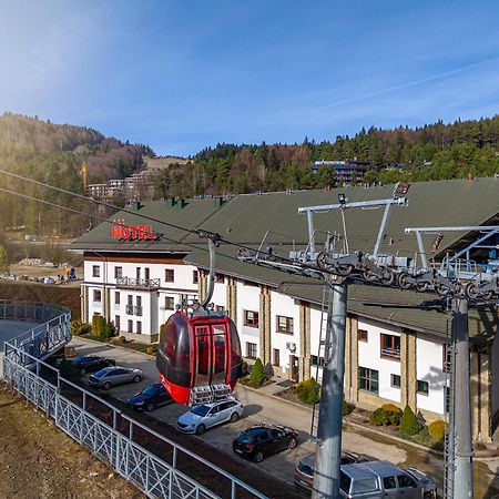 Hotel Jaworzyna Krynicka クリニツァ・ズドルイ エクステリア 写真