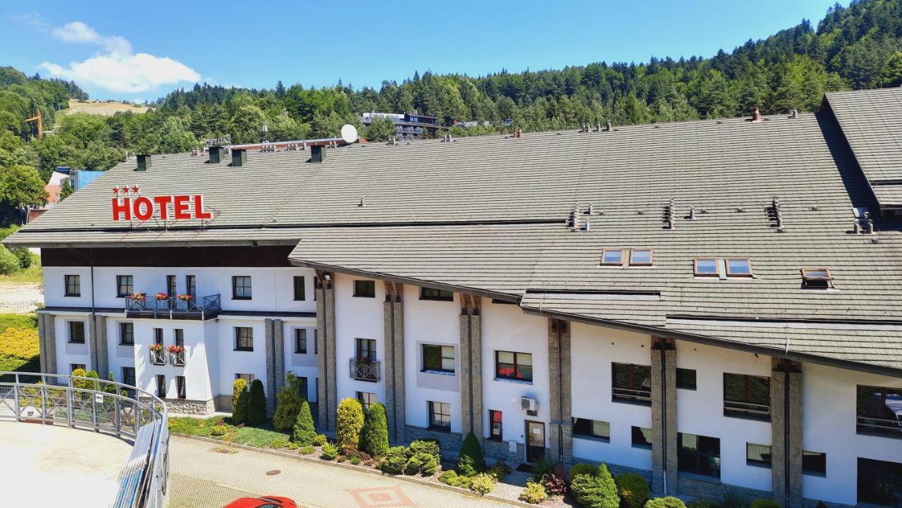 Hotel Jaworzyna Krynicka クリニツァ・ズドルイ エクステリア 写真
