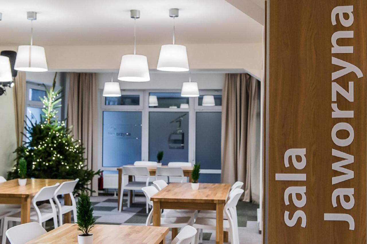 Hotel Jaworzyna Krynicka クリニツァ・ズドルイ エクステリア 写真